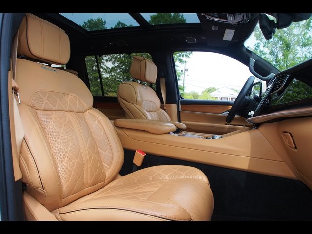 2022 Jeep Grand Wagoneer Series III