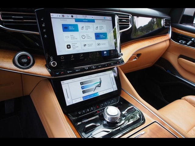 2022 Jeep Grand Wagoneer Series III