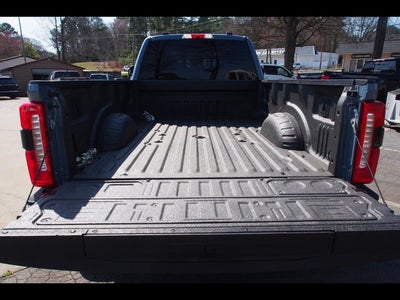 2023 Ford Super Duty F-350 DRW LARIAT