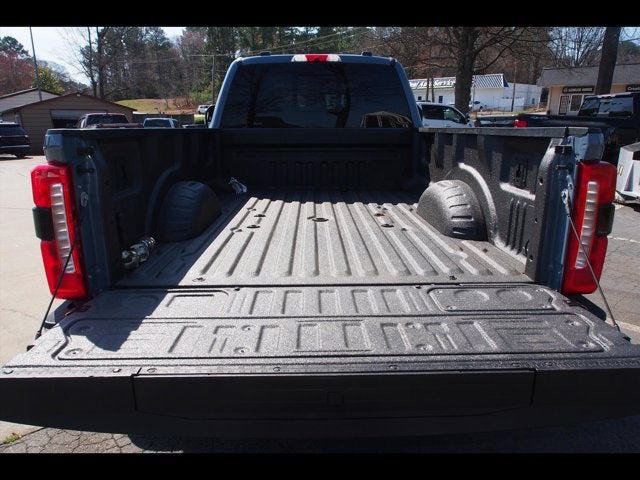 2023 Ford Super Duty F-350 DRW LARIAT