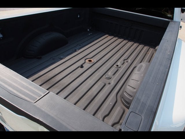 2024 Ford Super Duty F-450 DRW LARIAT