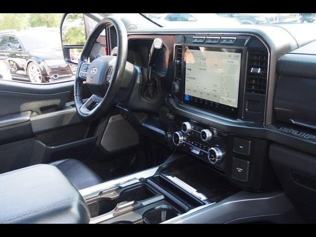 2024 Ford Super Duty F-450 DRW LARIAT