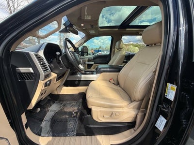 2017 Ford Super Duty F-450 DRW Lariat