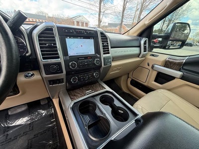 2017 Ford Super Duty F-450 DRW Lariat