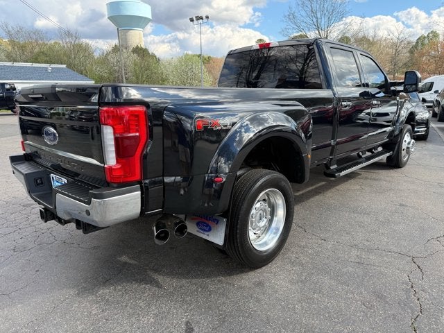 2017 Ford Super Duty F-450 DRW Lariat