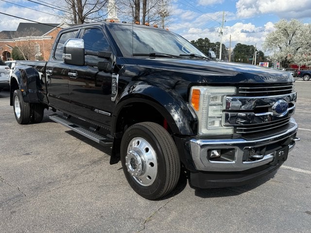2017 Ford Super Duty F-450 DRW Lariat