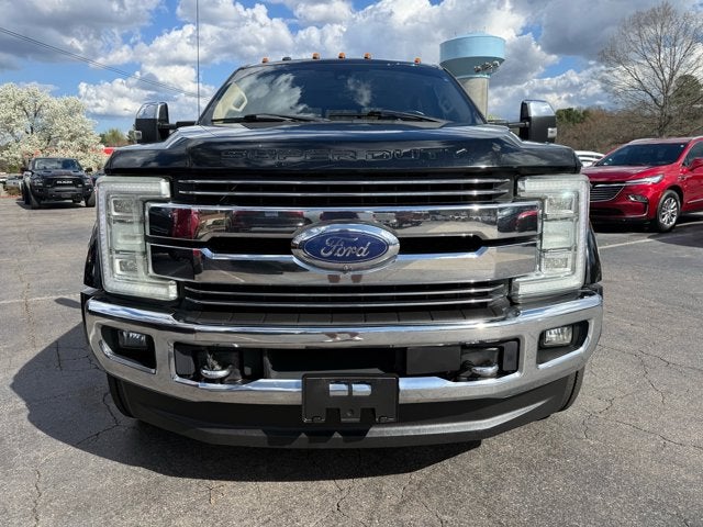 2017 Ford Super Duty F-450 DRW Lariat
