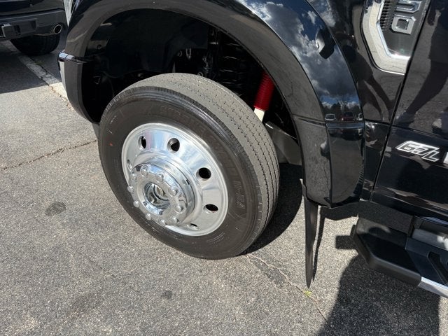 2017 Ford Super Duty F-450 DRW Lariat