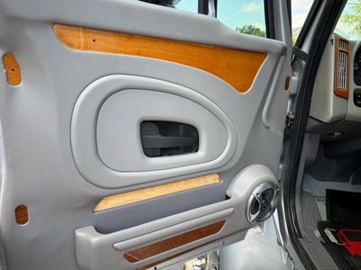 2008 INTERNATIONAL 4000 2 L HAULER TRUCK