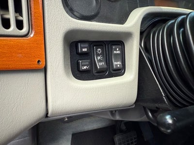 2008 INTERNATIONAL 4000 2 L HAULER TRUCK