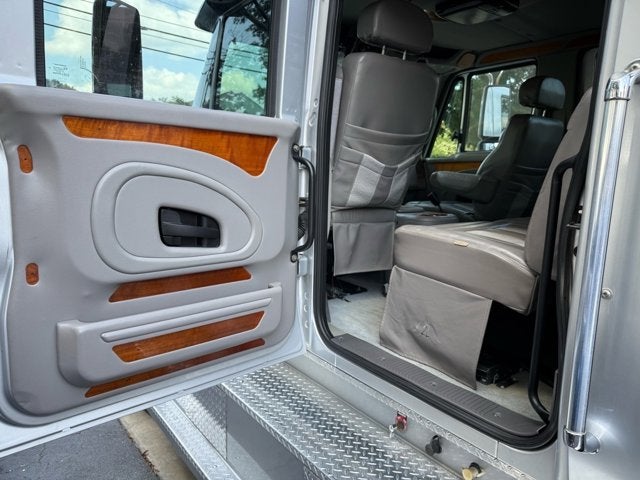 2008 INTERNATIONAL 4000 2 L HAULER TRUCK