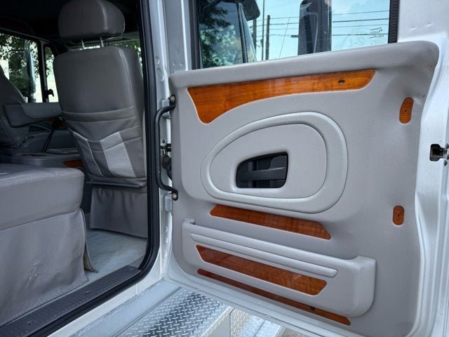 2008 INTERNATIONAL 4000 2 L HAULER TRUCK