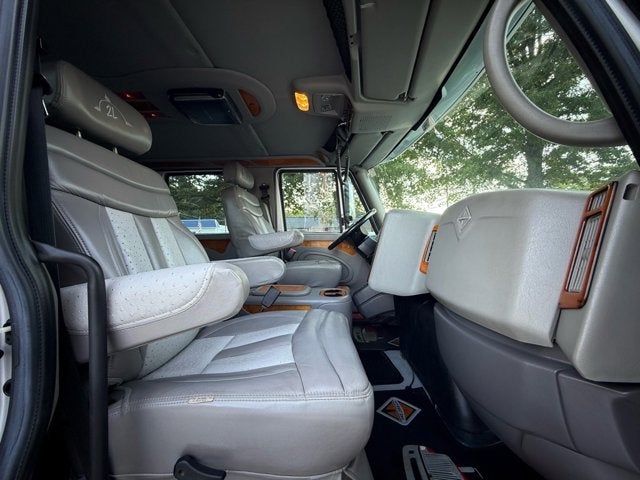 2008 INTERNATIONAL 4000 2 L HAULER TRUCK