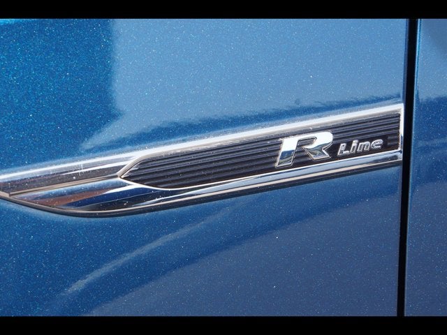 2019 Volkswagen Passat 2.0T SE R-Line