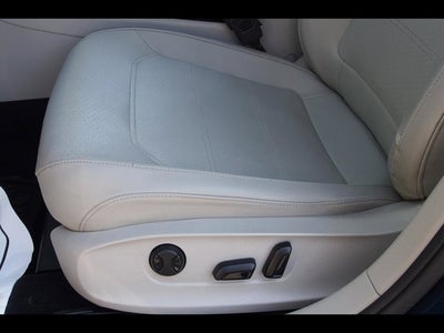 2019 Volkswagen Passat 2.0T SE R-Line