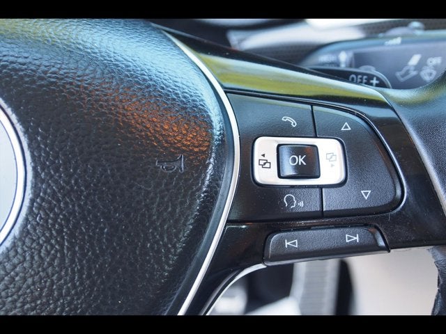 2019 Volkswagen Passat 2.0T SE R-Line