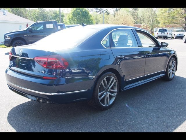 2019 Volkswagen Passat 2.0T SE R-Line