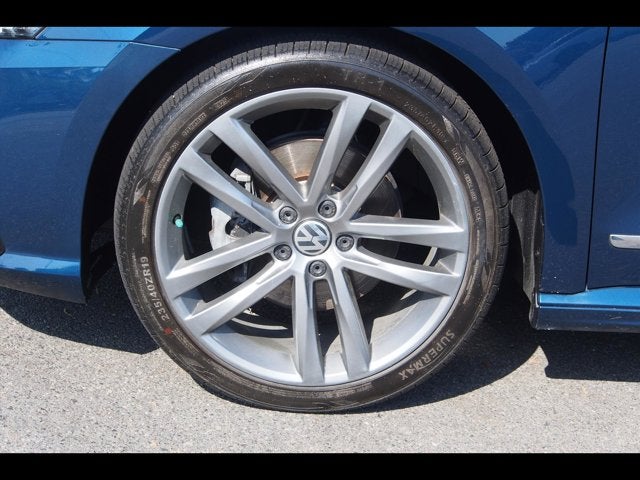 2019 Volkswagen Passat 2.0T SE R-Line