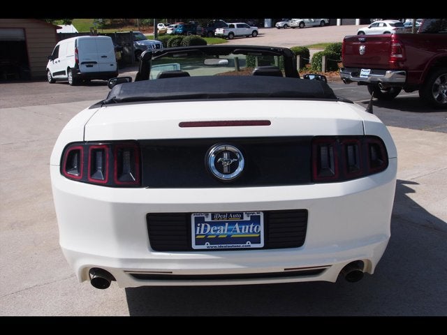 2013 Ford Mustang V6