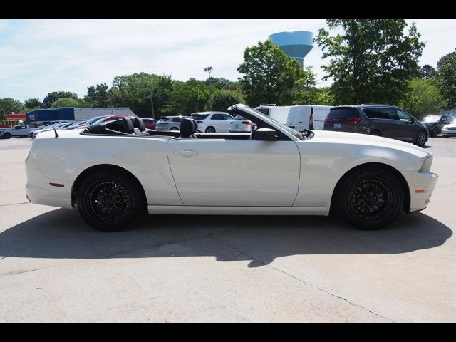 2013 Ford Mustang V6