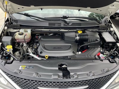 2019 Chrysler Pacifica Touring L Plus