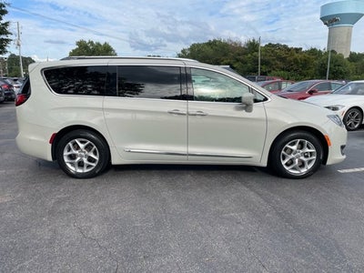 2019 Chrysler Pacifica Touring L Plus
