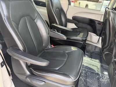 2020 Chrysler Pacifica Hybrid Limited