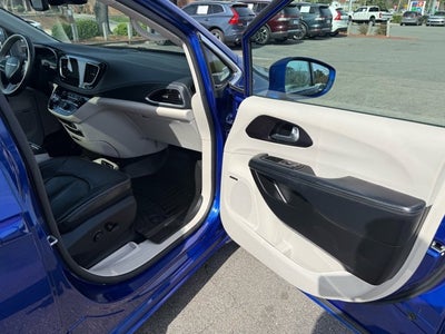 2020 Chrysler Pacifica Hybrid Limited