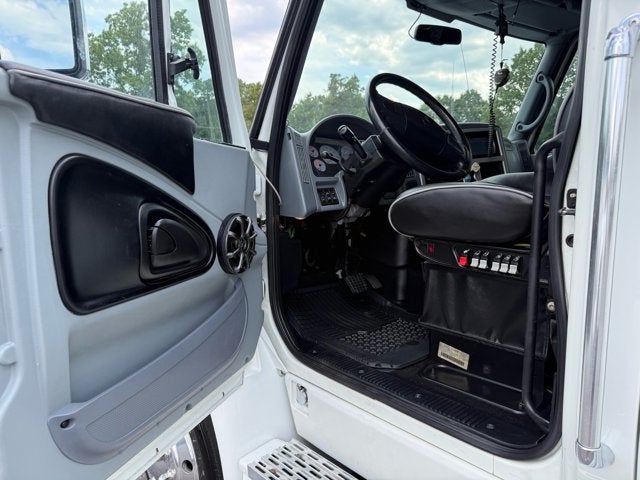 2008 International RXT Crew Cab