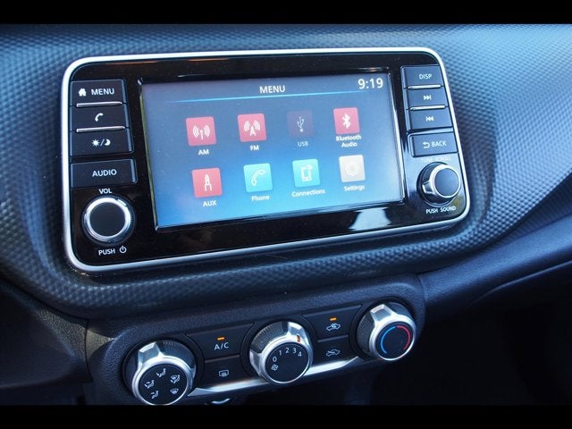 2021 Nissan Kicks S