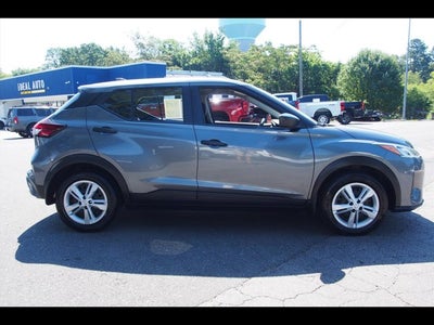 2021 Nissan Kicks S