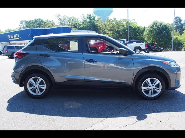 2021 Nissan Kicks S