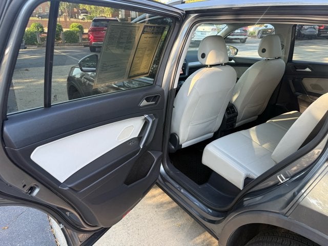 2020 Volkswagen Tiguan SE R-Line Black