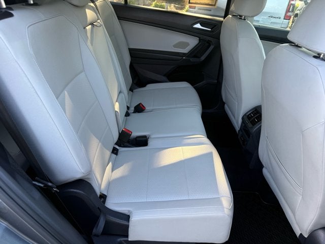2020 Volkswagen Tiguan SE R-Line Black