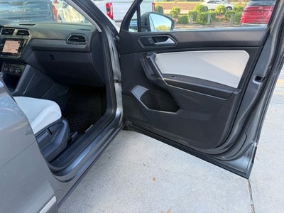 2020 Volkswagen Tiguan SE R-Line Black