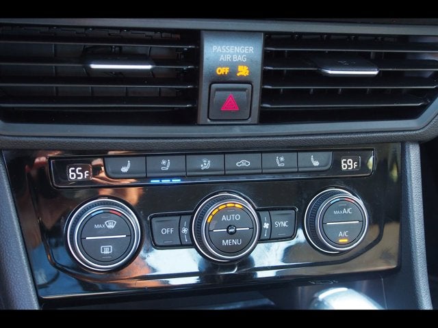 2019 Volkswagen Jetta SEL Premium