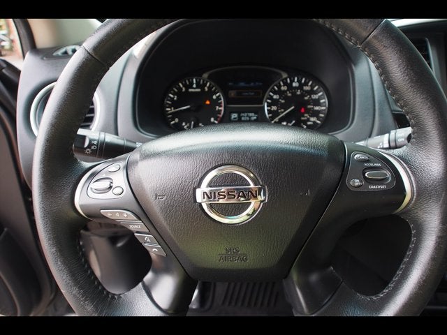 2015 Nissan Pathfinder SV