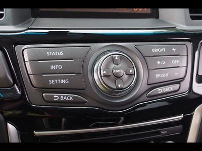 2015 Nissan Pathfinder SV