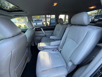 2012 Toyota Highlander SE