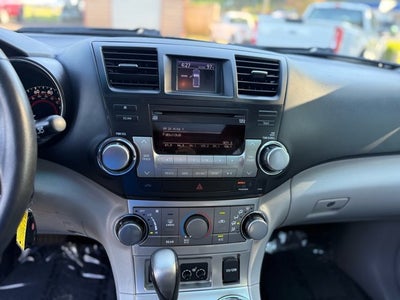 2012 Toyota Highlander SE