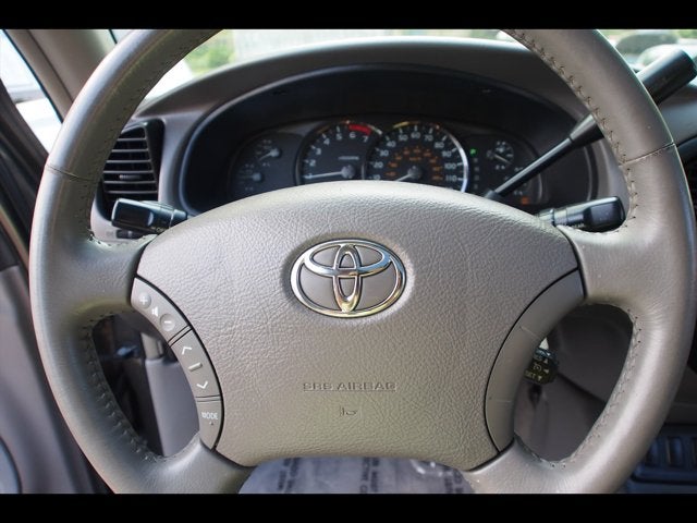 2005 Toyota Sequoia SR5