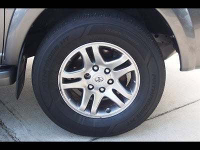 2005 Toyota Sequoia SR5