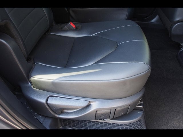 2025 Toyota Highlander Hybrid XLE