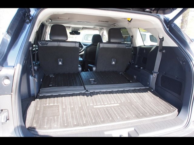 2025 Toyota Highlander Hybrid XLE