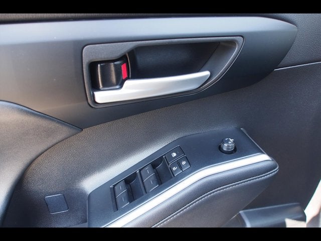 2025 Toyota Highlander Hybrid XLE