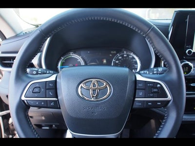 2025 Toyota Highlander Hybrid XLE