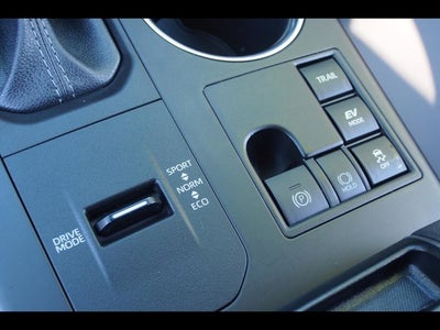 2025 Toyota Highlander Hybrid XLE