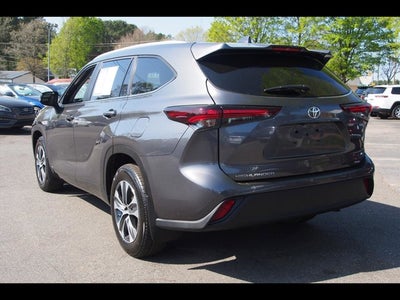 2025 Toyota Highlander Hybrid XLE