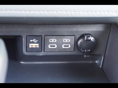 2025 Toyota Highlander Hybrid XLE