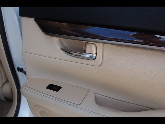 2013 Lexus ES 350 4dr Sdn